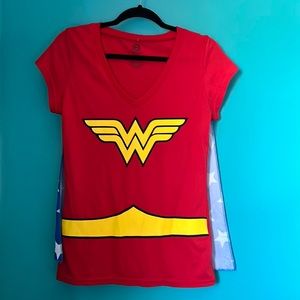 Wonder Woman tee shirt with cape